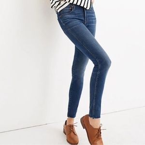New Madewell 9" Mid-Rise Skinny Jeans